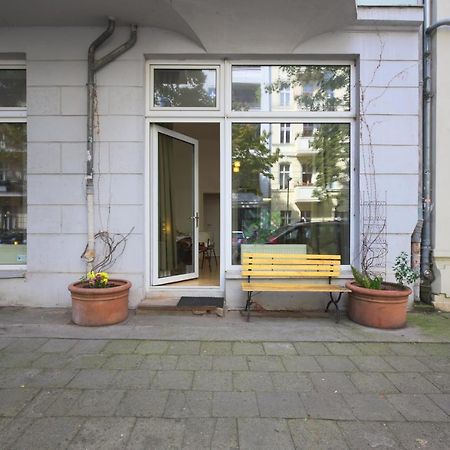 Altbauwohnung Mit 3 Baedern Berlino Esterno foto